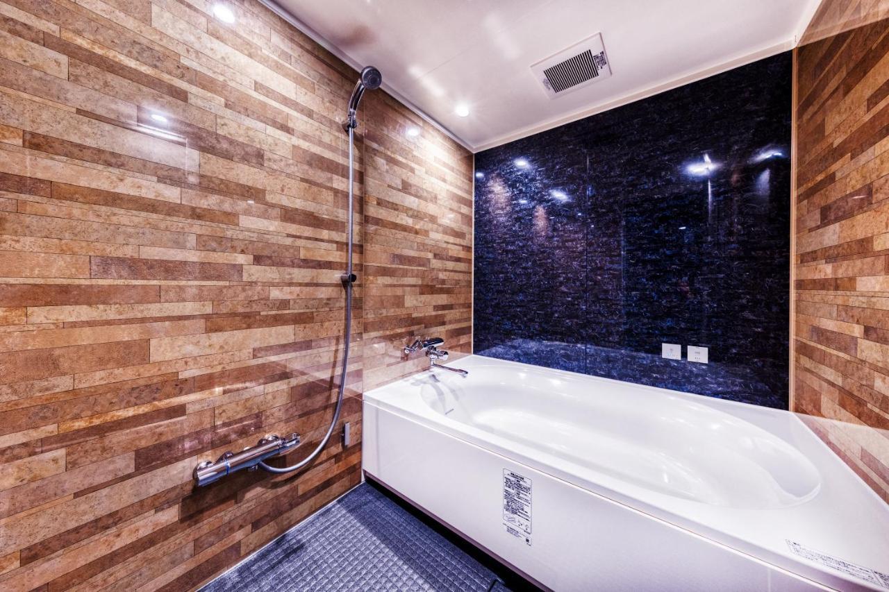 Hotel Lotus Umeda -Adult Only Osaka Buitenkant foto