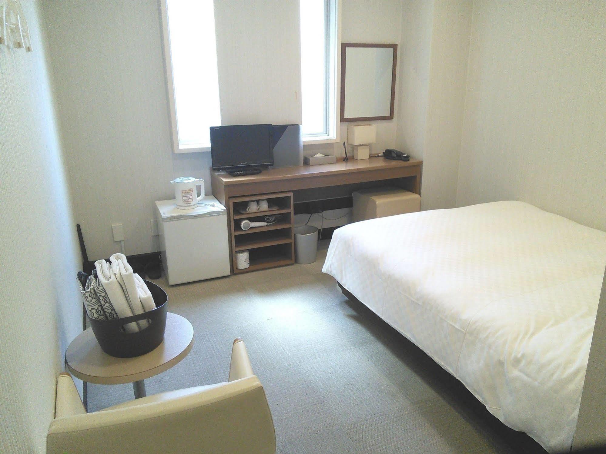 Hotel Lotus Umeda -Adult Only Osaka Buitenkant foto